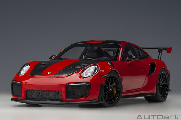 AUTOart Porsche 911 (991.2) GT2RS 2017 Weissach Package (guards red)