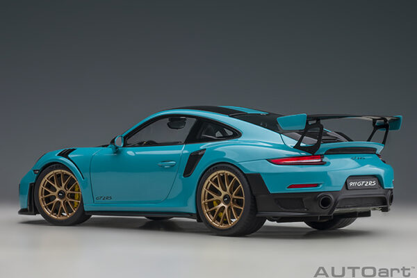 AUTOart Porsche 911 (991.2) GT2RS 2017 Weissach Package (miami blue)