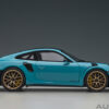 AUTOart Porsche 911 (991.2) GT2RS 2017 Weissach Package (miami blue)