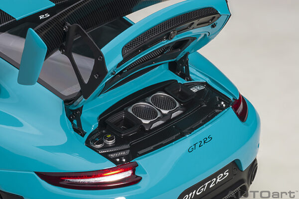 AUTOart Porsche 911 (991.2) GT2RS 2017 Weissach Package (miami blue)