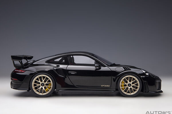 AUTOart Porsche 911 (991.2) GT2RS 2017 Weissach Package (black)
