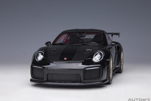AUTOart Porsche 911 (991.2) GT2RS 2017 Weissach Package (black)