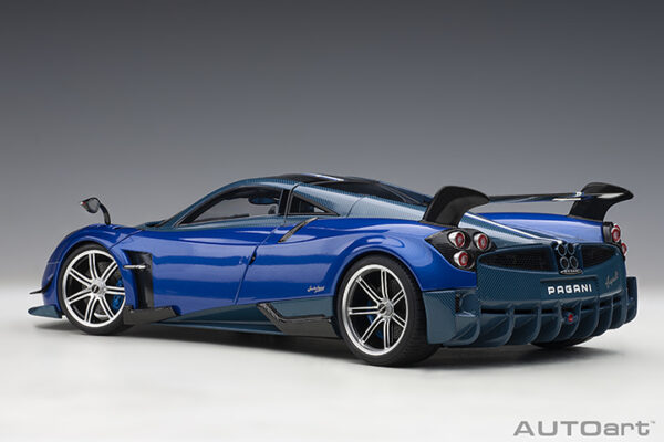 AUTOart Pagani Huayra BC 2016 (blue carbon:carbon)(compo.