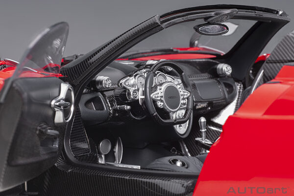 AUTOart Pagani Huayra Roadster 2017 (rosso monza:red) (composite