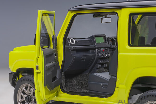 AUTOart Suzuki Jimny (JB64)(660cc:RHD) (kinetic yellow: black