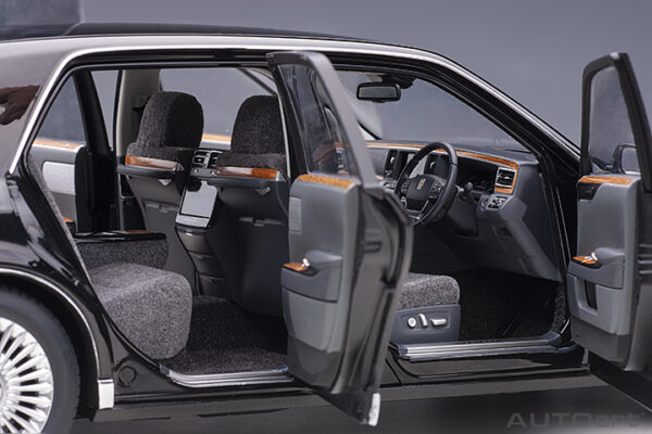 AUTOart Toyota Century 2018 (black) composite model:full openings
