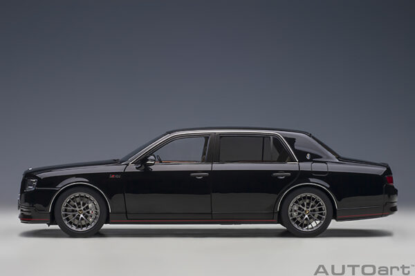 AUTOart TOYOTA CENTURY GRMN (black) 2019