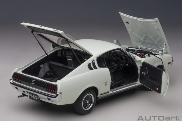 AUTOart Toyota Celica Liftback 2000GT (RA25) 1973 (White) 1:18 – Bild 7