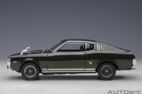 AUTOart Toyota Celica Liftback 2000 GT (RA25) 1973 (moss green)