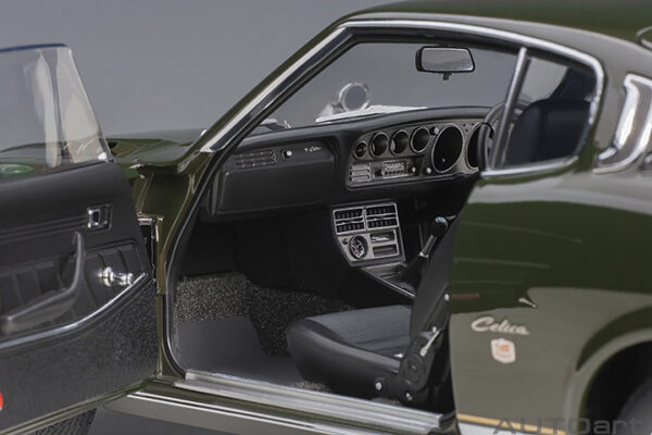 AUTOart Toyota Celica Liftback 2000 GT (RA25) 1973 (moss green)