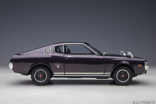 AUTOart Toyota Celica Liftback 2000 GT (RA25) 1973 (dark purple met)