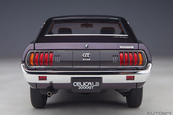 AUTOart Toyota Celica Liftback 2000 GT (RA25) 1973 (dark purple met)