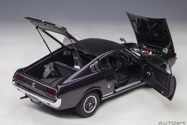 AUTOart Toyota Celica Liftback 2000 GT (RA25) 1973 (dark purple met)