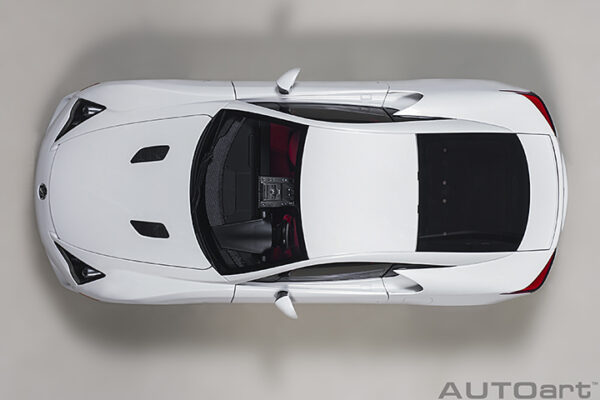 AUTOart Lexus LFA 2010 (whitest white)