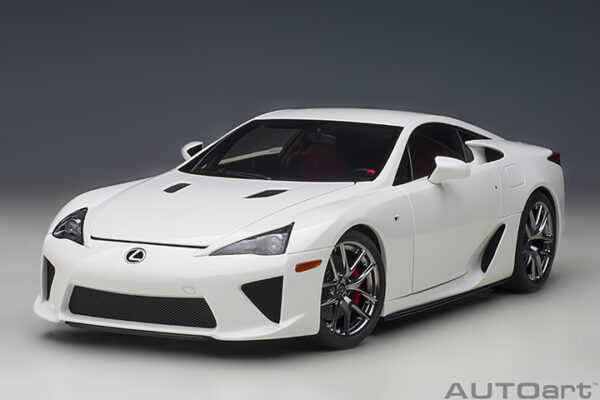 AUTOart Lexus LFA 2010 (whitest white)