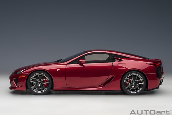 AUTOart Lexus LFA 2010 (pearl red)
