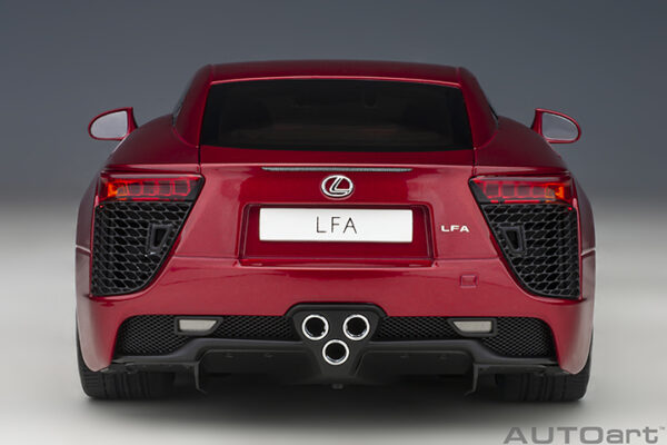 AUTOart Lexus LFA 2010 (pearl red)
