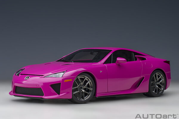 AUTOart Lexus LFA 2010 (passionate pink)