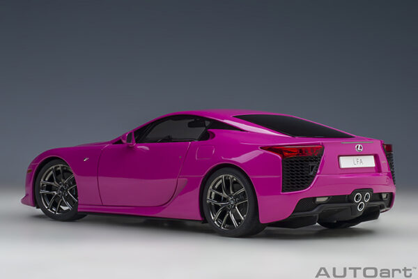 AUTOart Lexus LFA 2010 (passionate pink)