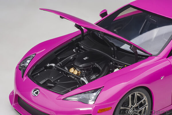 AUTOart Lexus LFA 2010 (passionate pink)