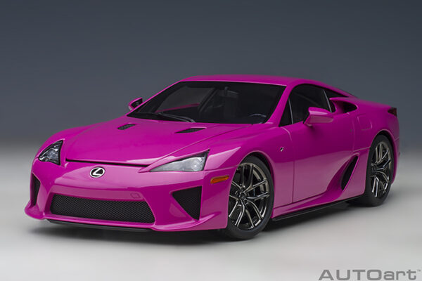 AUTOart Lexus LFA 2010 (passionate pink)