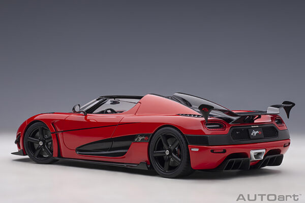 AUTOart Koenigsegg Agera RS 2015 (chilli red:carbon:black