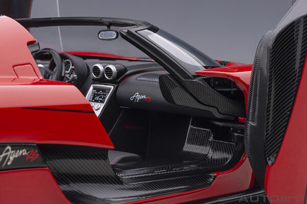 AUTOart Koenigsegg Agera RS 2015 (chilli red:carbon:black