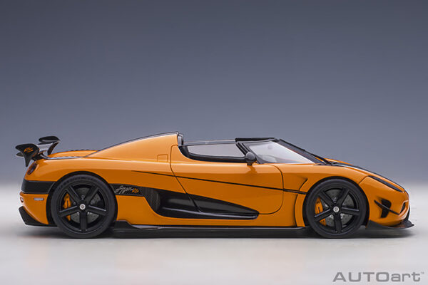AUTOart Koenigsegg Agera RS 2015 (cone orange:carbon:black