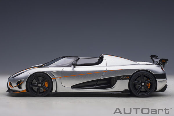 AUTOart Koenigsegg Agera RS 2015 (moon silver:carbon:orange