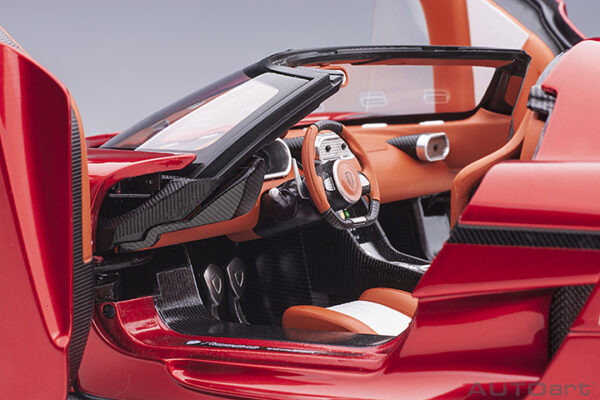 AUTOart Koenigsegg Regera 2016 (apple red:metallic red)