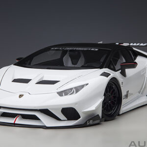 AUTOart LIBERTY WALK LB SILHOUETTE WORKS Huracan GT  2019