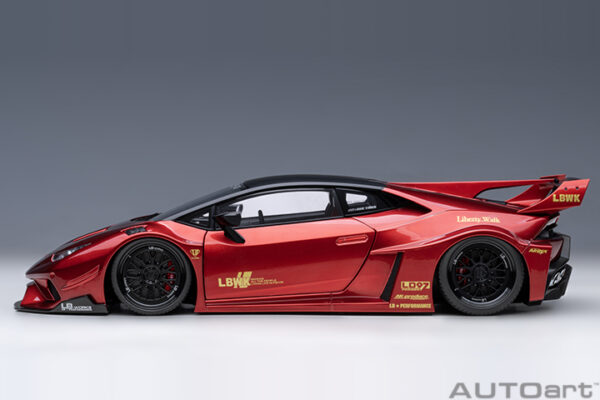 AUTOart LIBERTY WALK LB SILHOUETTE WORKS Huracan GT  2019