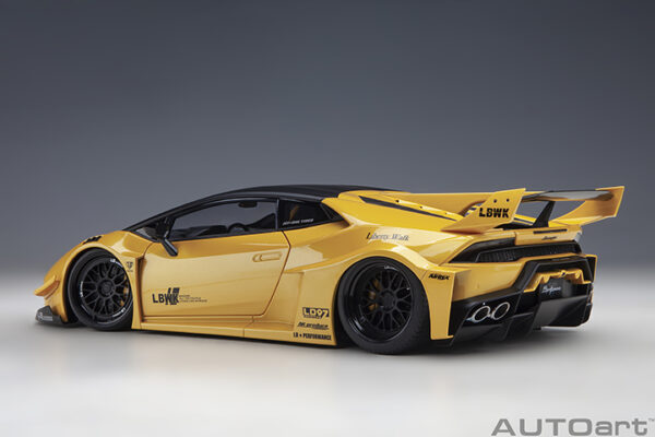 AUTOart LIBERTY WALK LB SILHOUETTE WORKS Huracan GT  2019