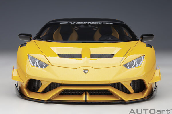 AUTOart LIBERTY WALK LB SILHOUETTE WORKS Huracan GT  2019