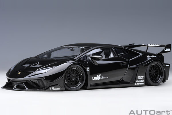 AUTOart LIBERTY WALK LB SILHOUETTE WORKS Huracan GT  2019