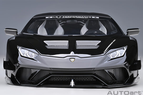 AUTOart LIBERTY WALK LB SILHOUETTE WORKS Huracan GT  2019