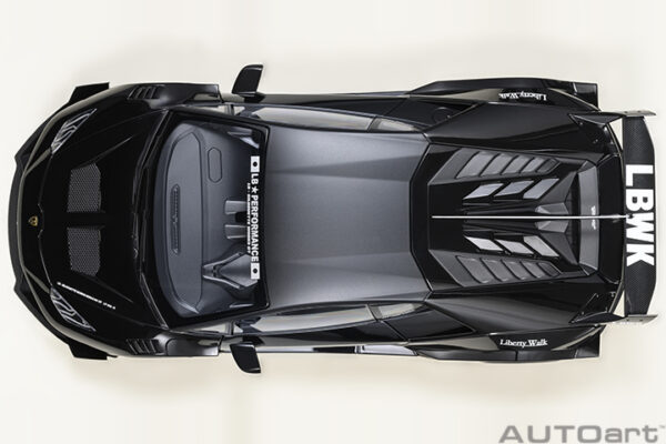AUTOart LIBERTY WALK LB SILHOUETTE WORKS Huracan GT  2019