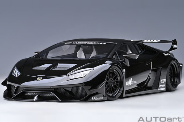 AUTOart LIBERTY WALK LB SILHOUETTE WORKS Huracan GT  2019