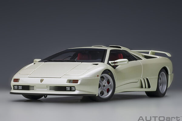 AUTOart Lamborghini Diablo SE JOTA 1995 (balloon  white: