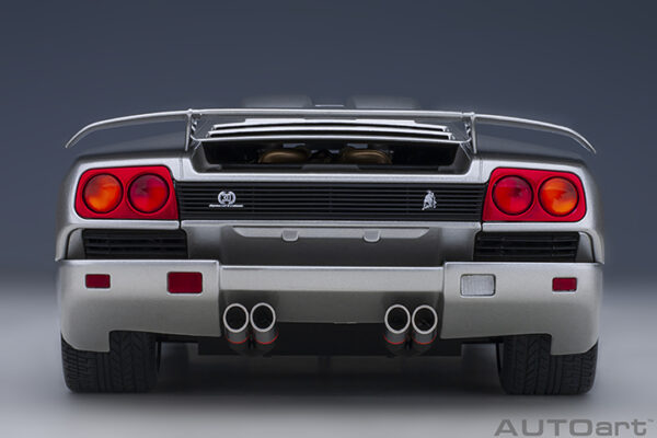AUTOart Lamborghini Diablo SE JOTA 1995 (titanio:silver.)