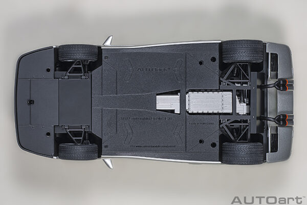 AUTOart Lamborghini Diablo SE JOTA 1995 (titanio:silver.)