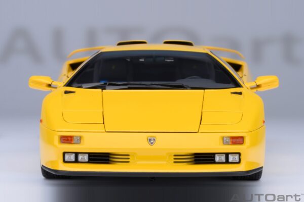 AUTOart Lamborghini Diablo SE JOTA (Superfly Yellow) – Bild 19