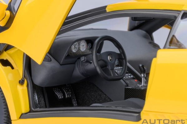 AUTOart Lamborghini Diablo SE JOTA (Superfly Yellow) – Bild 15