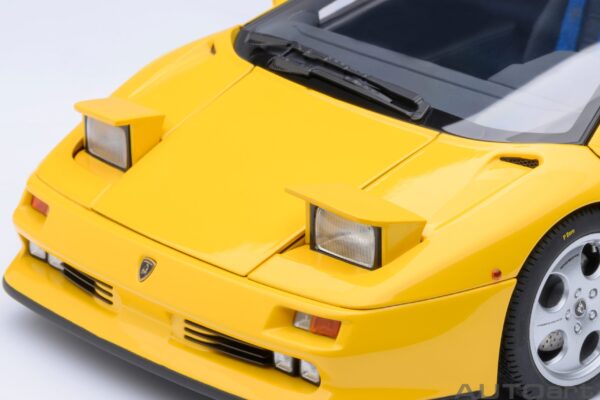 AUTOart Lamborghini Diablo SE JOTA (Superfly Yellow) – Bild 13