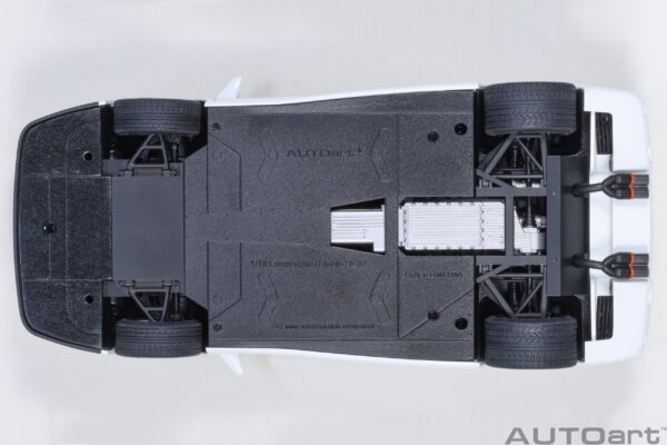 AUTOart Lamborghini Diablo SE JOTA (Impact White) – Bild 15
