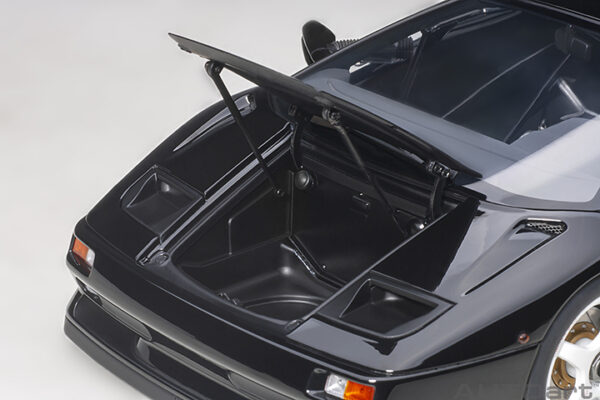 AUTOart Lamborghini Diablo SV R 1996 (deep black)