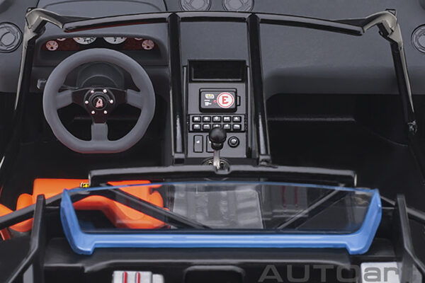 AUTOart Lamborghini Diablo SV R 1996 (blue Le Mans)