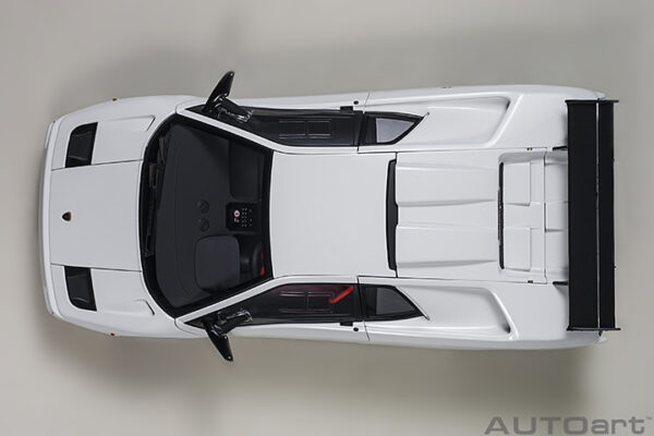AUTOart Lamborghini Diablo SV R 1996 (impact white)