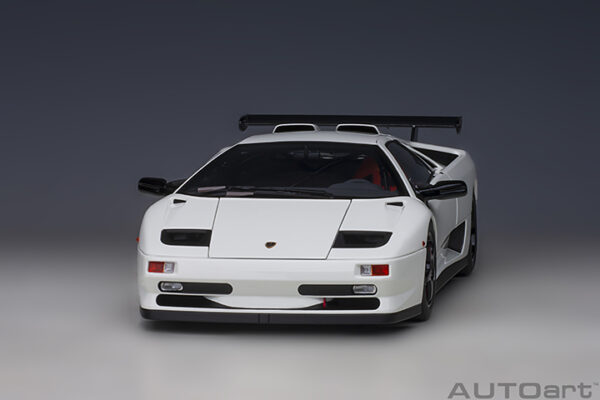 AUTOart Lamborghini Diablo SV R 1996 (impact white)