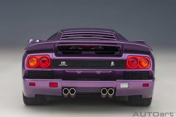 AUTOart Lamborghini Diablo SE30 1993 (viola SE30:met. purple)
